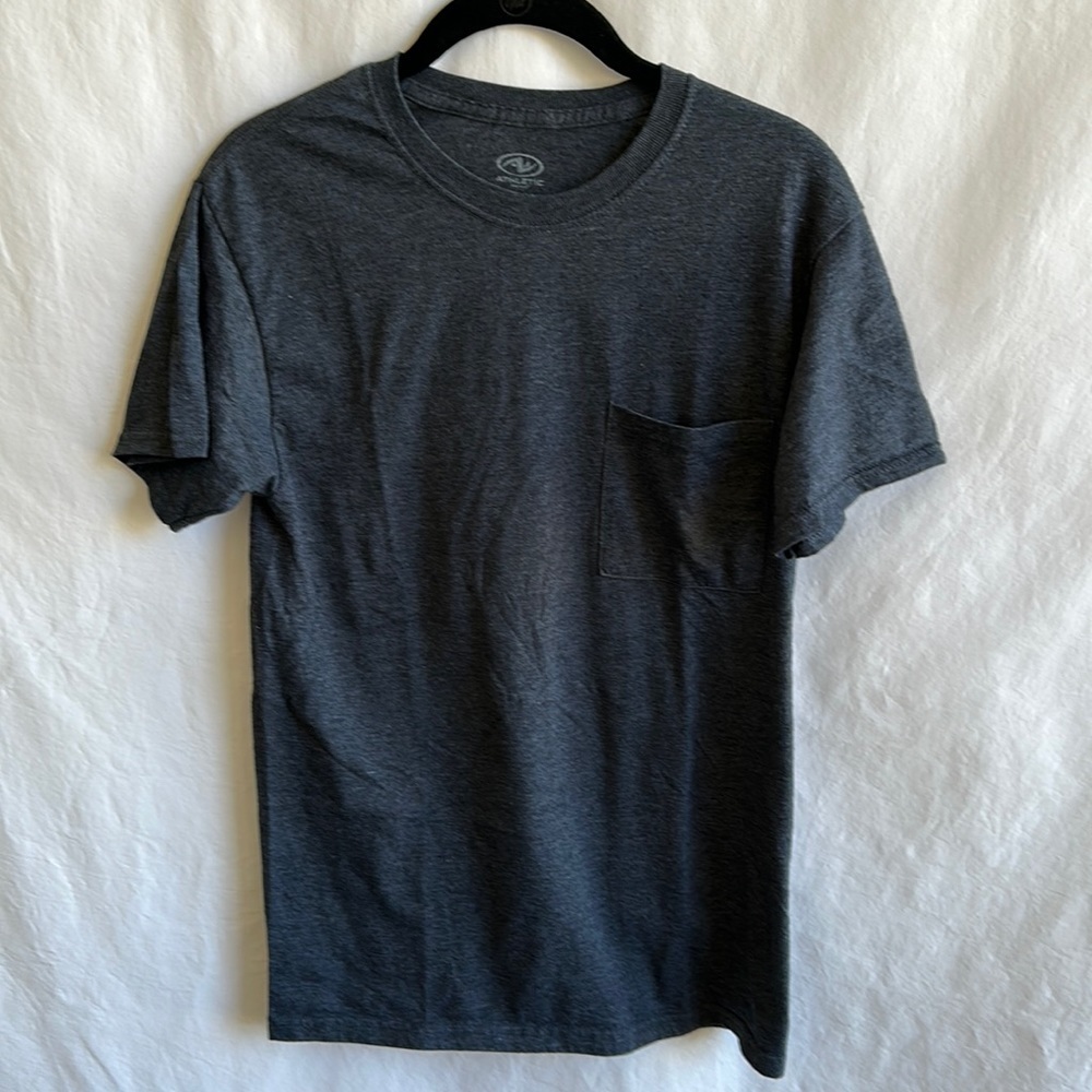 Athletic Works charcoal gray T-shirt, size S